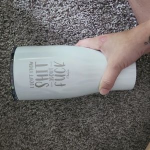 Piper Lou 27 oz tumbler NEVER USED! White sparkle